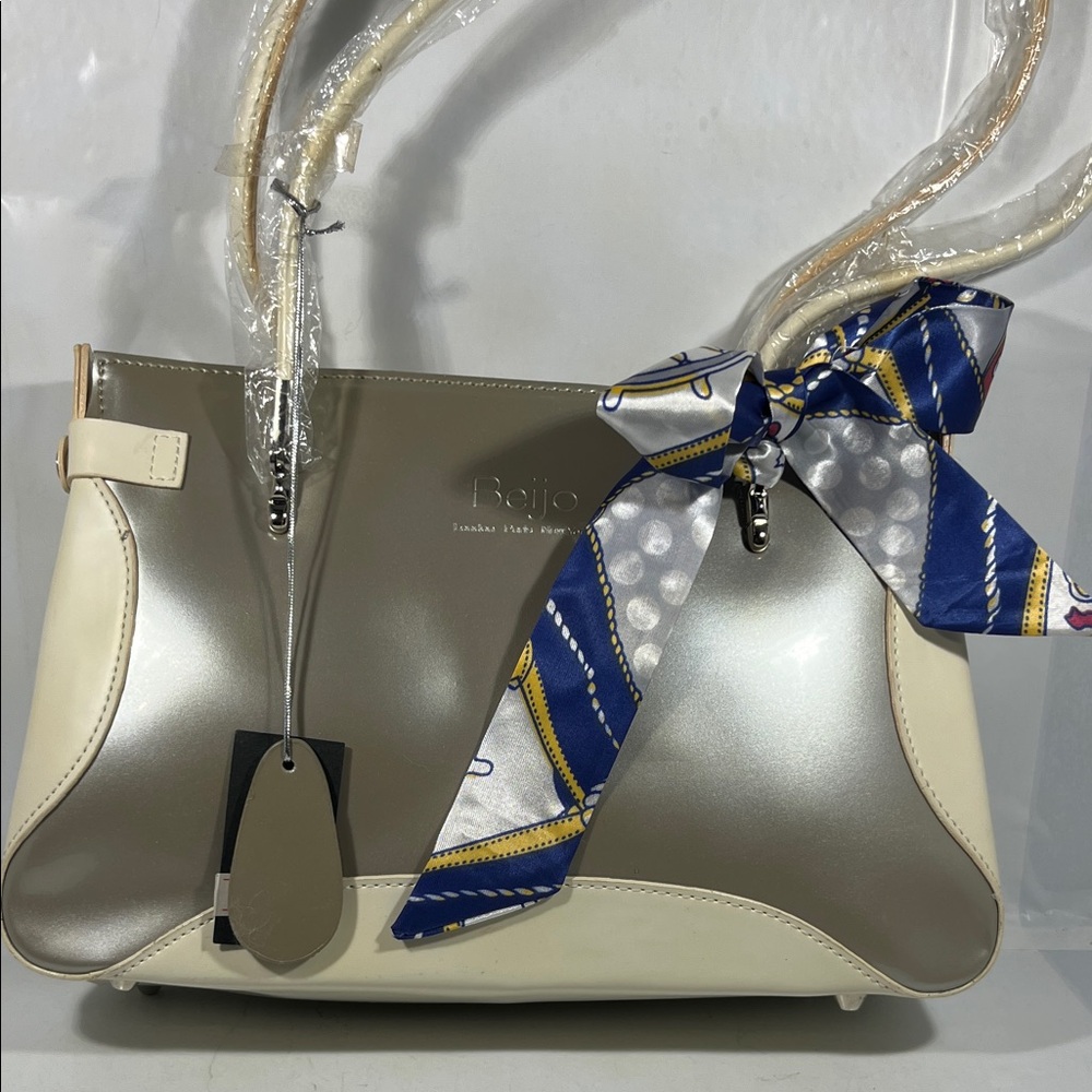 Beijo Cream and Silver Shoulder Bag with Blue Scarf